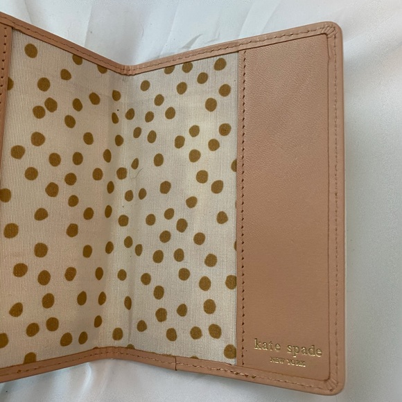 Kate Spade patent yellow passport cover - Picture 3 of 3